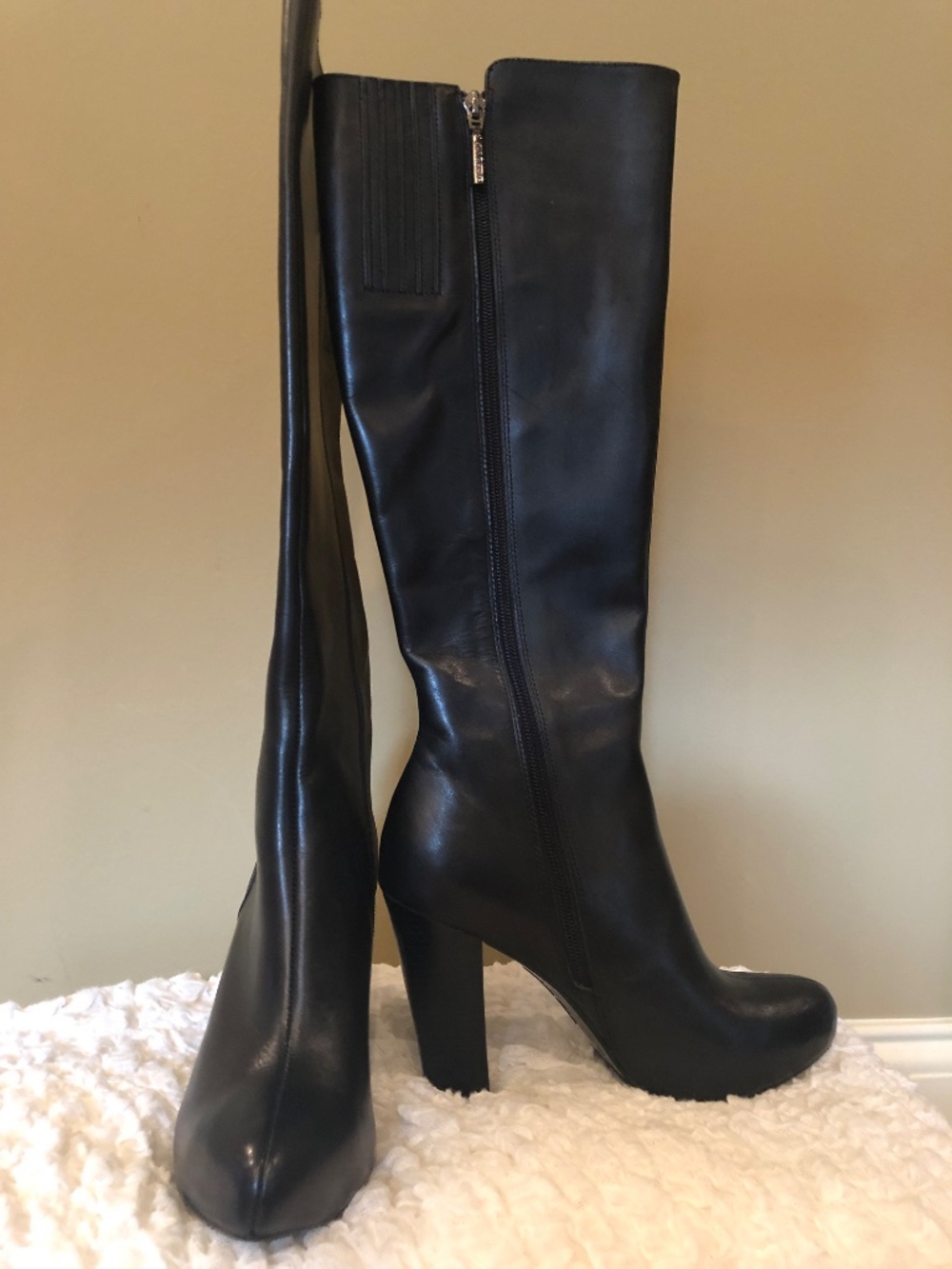 Calvin Klein Eliana Calf Boots – Black – Size 6.5M – Never Worn